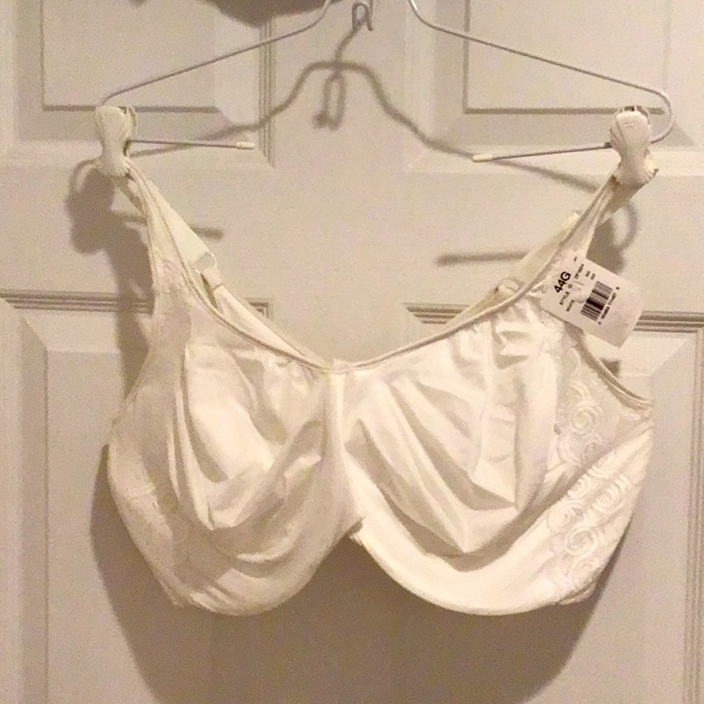 Bali DF1004 Side Support and Smoothing Minimizer Bra 44G white $10.00